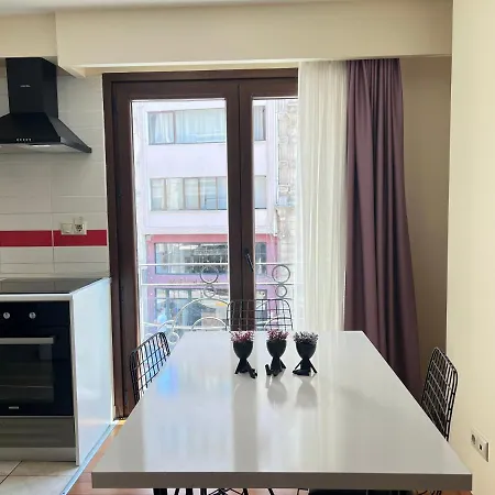 New Studio Apartment, 1br Appartement