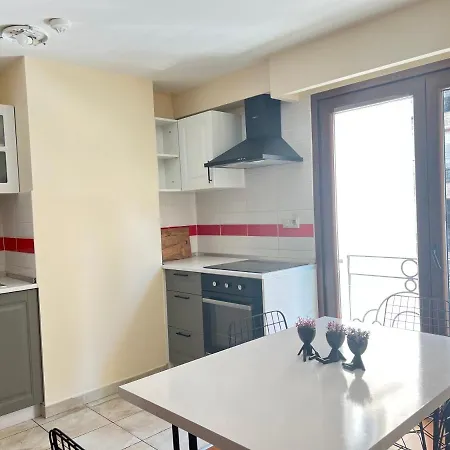 New Studio Apartment, 1br *