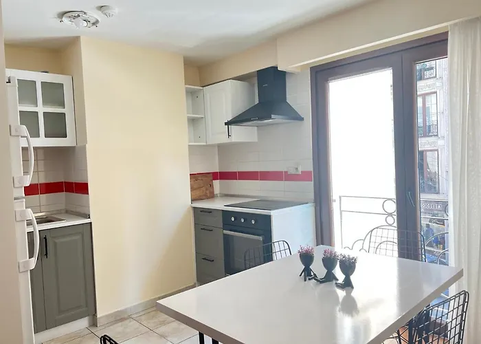 New Studio Apartment, 1br *